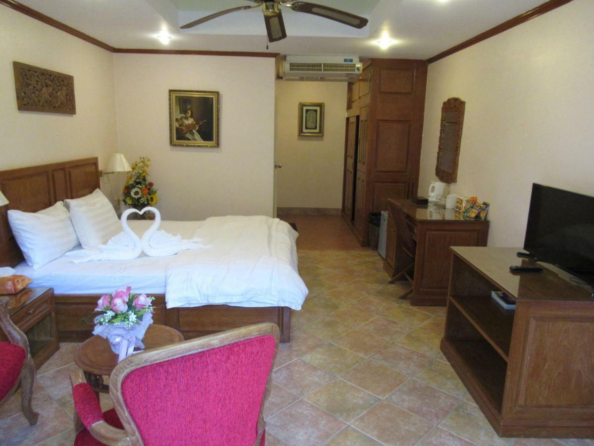 Villa Oranje Pattaya Exterior foto